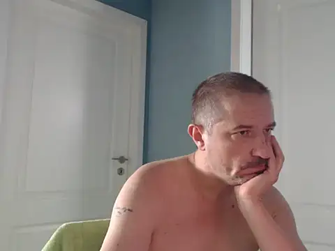 Snapshot of MisterFaithRO chatting on 13, 6, 2026 MisterFaithRO online show from 13, 6, 2026