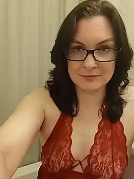 Snapshot of DesreRose chatting on 6, 6, 2026 DesreRose online show from 6, 6, 2026