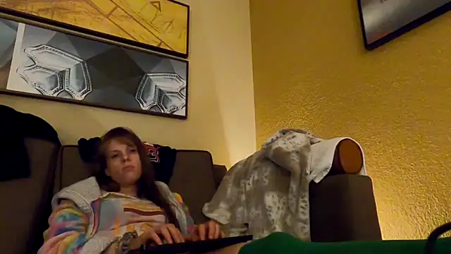 TheDaisyChaos online show from 16, 12, 2024