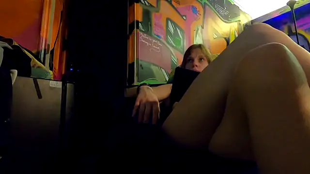 TheDaisyChaos online show from 27, 2, 2025