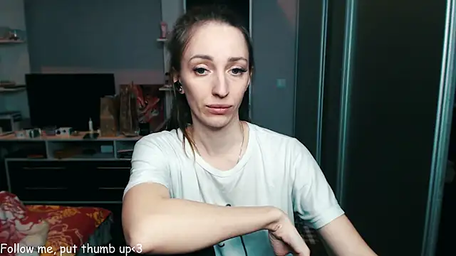 Snapshot of Natalimeowks chatting on 1, 1, 2025 Natalimeowks online show from 1, 1, 2025