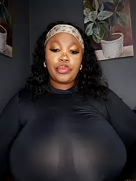 Snapshot of SWEETDOLLY29XX chatting on 2, 10, 2025 SWEETDOLLY29XX online show from 2, 10, 2025