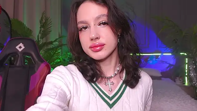 Snapshot of Devilinee chatting on 8, 12, 2024 Devilinee online show from 8, 12, 2024