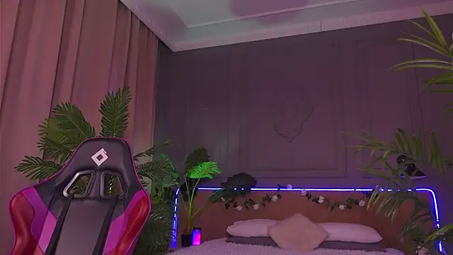 Snapshot of Devilinee chatting on 27, 2, 2025 Devilinee online show from 27, 2, 2025