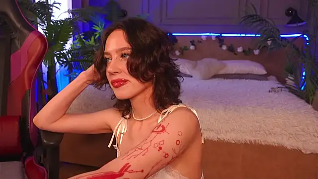 Snapshot of Devilinee chatting on 18, 9, 2025 Devilinee online show from 18, 9, 2025