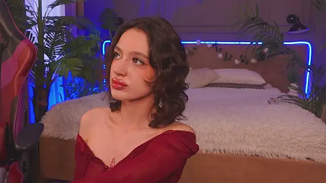 Snapshot of Devilinee chatting on 19, 9, 2025 Devilinee online show from 19, 9, 2025