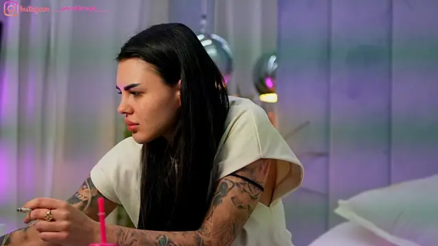 perfectt33n online show from 8, 4, 2026