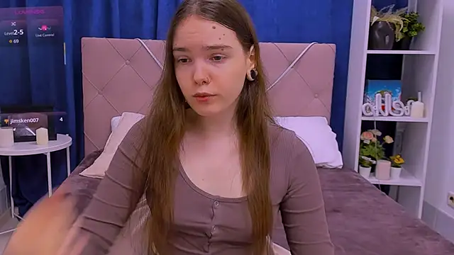 Janie JJ Curvie online show from 16, 1, 2026