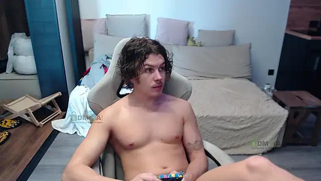 Sunny-Girl1 online show from 13, 3, 2026