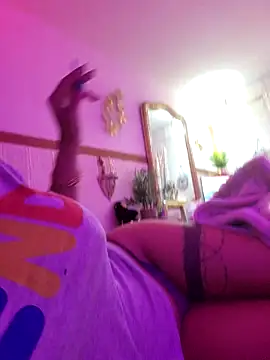 Snapshot of misscectito13 chatting on 14, 10, 2025 misscectito13 online show from 14, 10, 2025