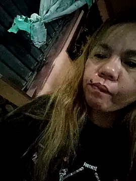 Snapshot of ambersmile chatting on 16, 10, 2025 ambersmile online show from 16, 10, 2025