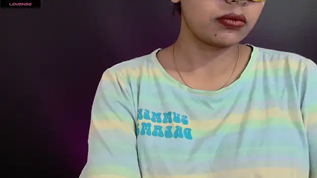 DesiZoya online show from 14, 10, 2025