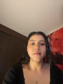 Naiara sex online show from 13, 6, 2026