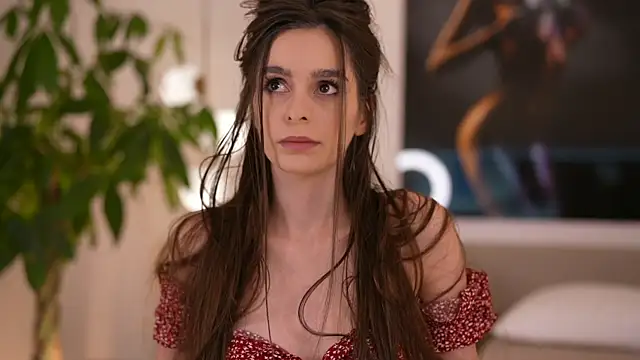 DoviaClaire online show from 15, 11, 2025