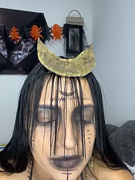 Shantal Lovee online show from 31, 10, 2025