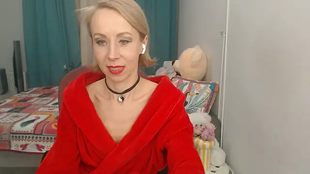 LuxuryNika online show from 9, 2, 2025