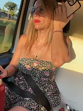 Snapshot of Gatitacarlita chatting on 2, 1, 2025 Gatitacarlita online show from 2, 1, 2025