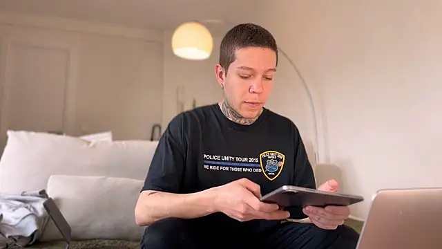 Snapshot of Harry_Jen chatting on 14, 3, 2025 Harry Jen online show from 14, 3, 2025