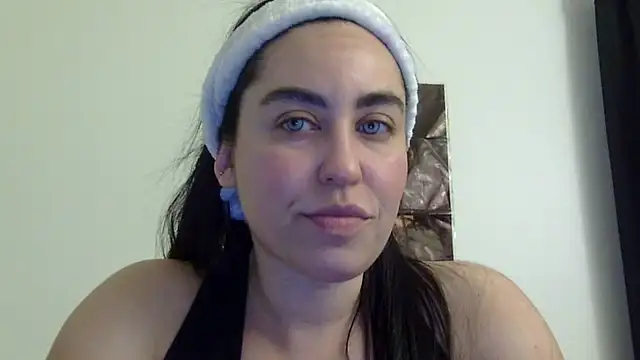 Snapshot of WetFlower69 chatting on 8, 6, 2026 WetFlower69 online show from 8, 6, 2026