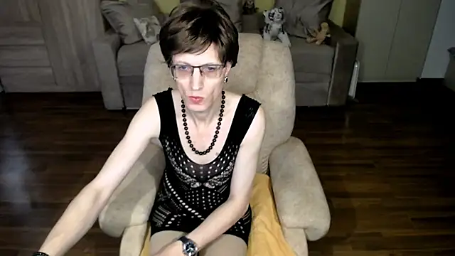 clementine online show from 11, 4, 2026