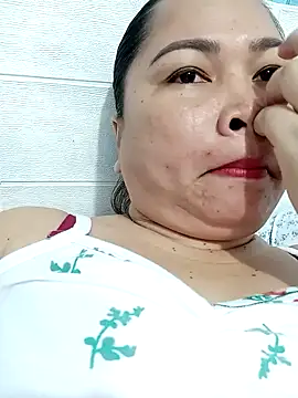 XXLorie 02 online show from 24, 9, 2025