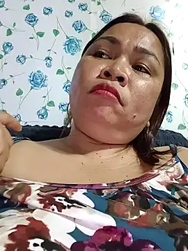 XXLorie 02 online show from 8, 3, 2026