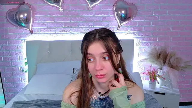 Eille Elfie online show from 18, 11, 2025