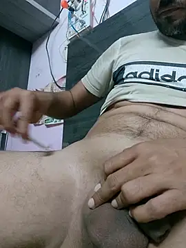 HotBoyOm online show from 9, 3, 2025