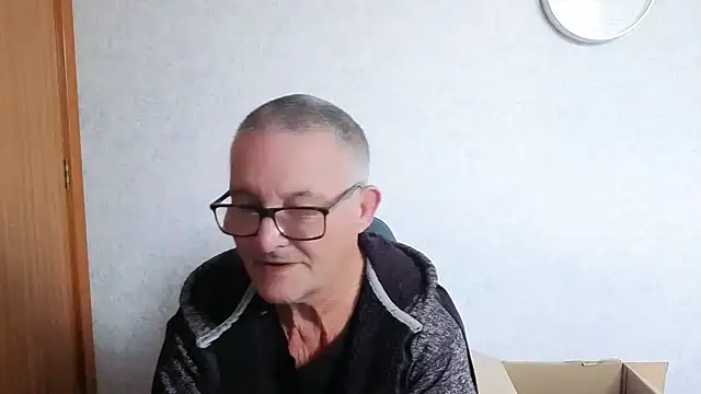 Snapshot of bigballnz chatting on 20, 5, 2026 bigballnz online show from 20, 5, 2026
