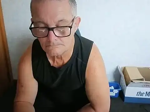 Snapshot of bigballnz chatting on 1, 6, 2026 bigballnz online show from 1, 6, 2026