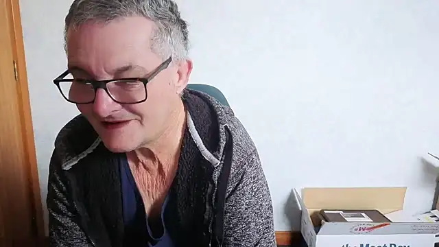 Snapshot of bigballnz chatting on 3, 7, 2026 bigballnz online show from 3, 7, 2026
