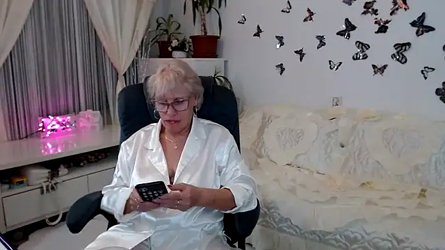 Ghertrude52 online show from 18, 9, 2025