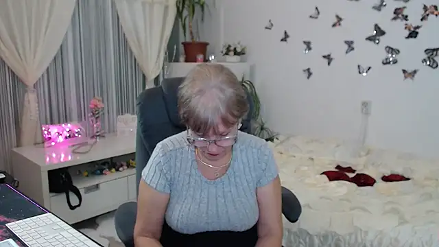 Ghertrude52 online show from 10, 10, 2025