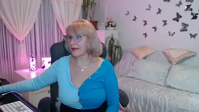 Ghertrude52 online show from 15, 11, 2025