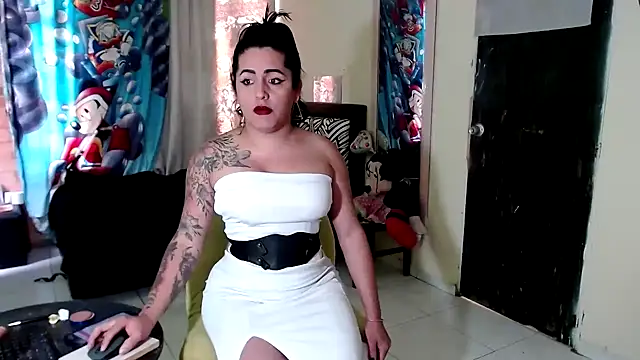 Sashaferrari2000 online show from 31, 10, 2025