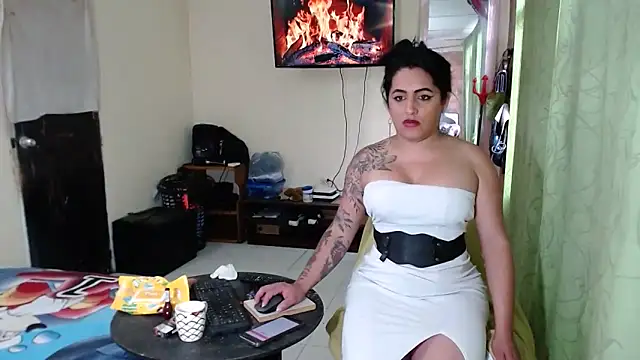 Sashaferrari2000 online show from 18, 4, 2026