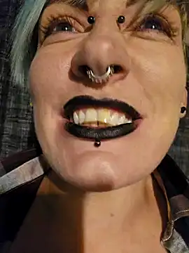 PinkTheHawk online show from 31, 12, 2024