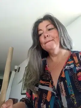 Snapshot of emma_tour chatting on 14, 12, 2024 emma tour online show from 14, 12, 2024