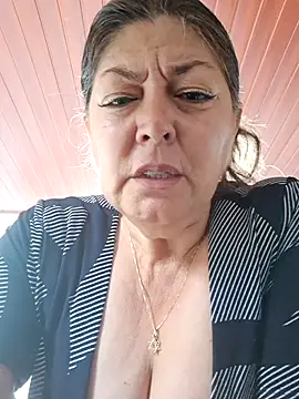 Snapshot of emma_tour chatting on 23, 12, 2024 emma tour online show from 23, 12, 2024