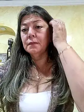 Snapshot of emma_tour chatting on 17, 1, 2025 emma tour online show from 17, 1, 2025