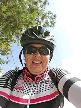 Snapshot of emma_tour chatting on 28, 2, 2025 emma tour online show from 28, 2, 2025