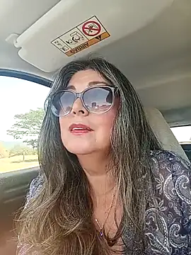 Snapshot of emma_tour chatting on 24, 9, 2025 emma tour online show from 24, 9, 2025