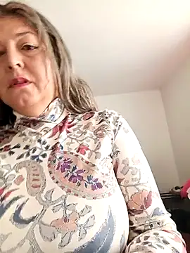 Snapshot of emma_tour chatting on 2, 10, 2025 emma tour online show from 2, 10, 2025