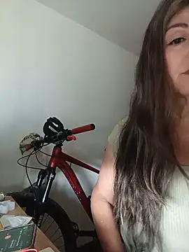 Snapshot of emma_tour chatting on 9, 6, 2026 emma tour online show from 9, 6, 2026