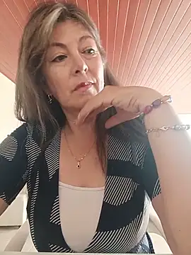 Snapshot of emma_tour chatting on 15, 6, 2026 emma tour online show from 15, 6, 2026