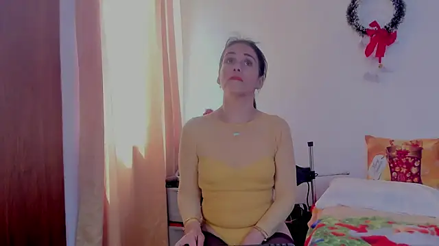 Snapshot of girasol_walton chatting on 12, 12, 2024 girasol walton online show from 12, 12, 2024