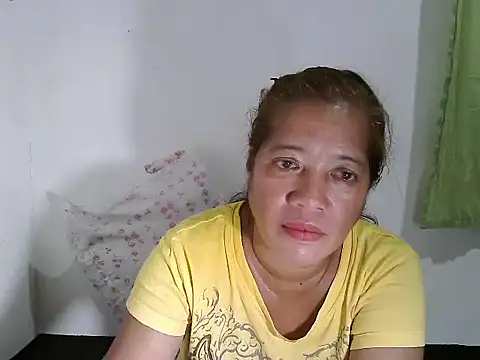 Snapshot of wethornypussy4u chatting on 26, 2, 2025 wethornypussy4u online show from 26, 2, 2025