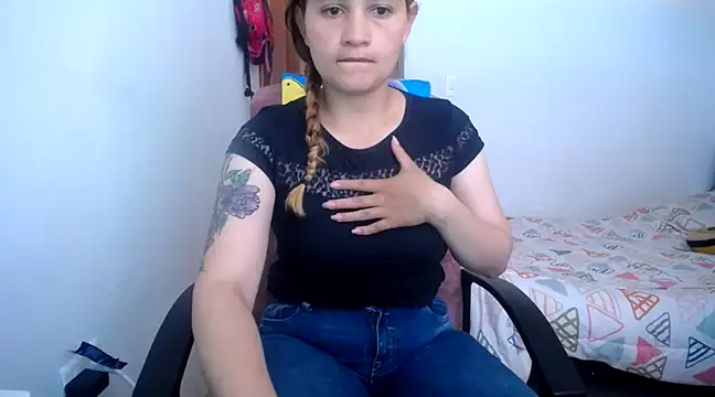 Mia davis01 online show from 21, 1, 2025