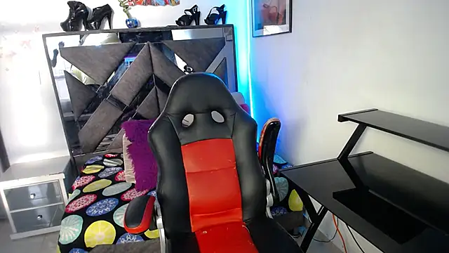 Salo hot04 online show from 23, 9, 2025