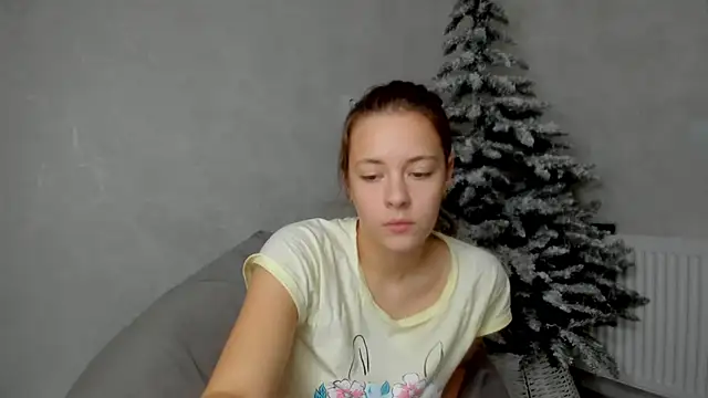 Snapshot of why_again_me chatting on 14, 12, 2024 why again me online show from 14, 12, 2024